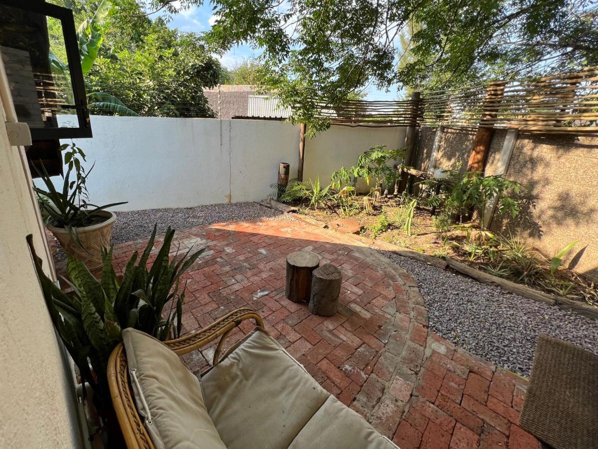 Cosy City Cottage Gaborone Esterno foto
